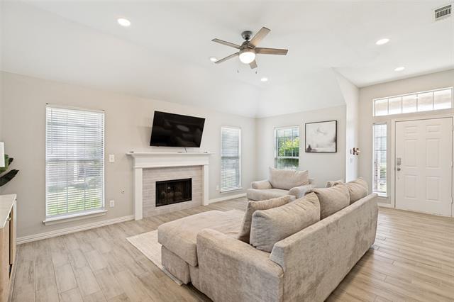 Photo - 10060 Danbury Dr