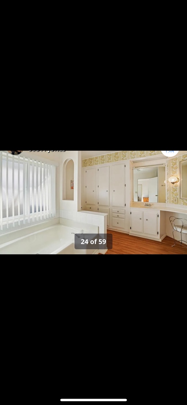 Photo - 74584 Nevada Cir E