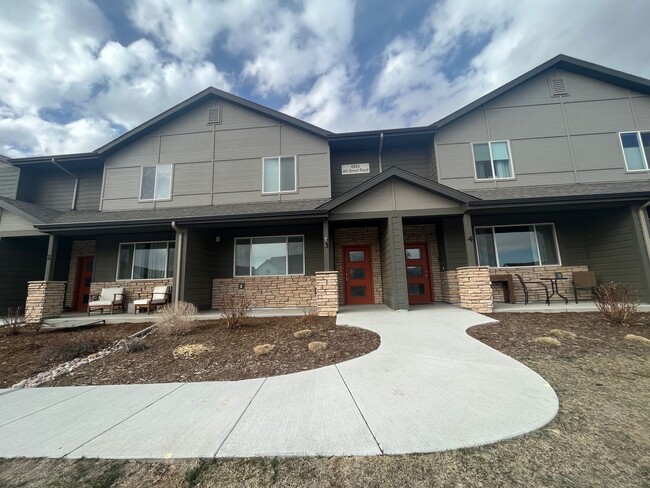 Beautiful New-Build Townhome in Greeley - Beautiful New-Build Townhome in Greeley