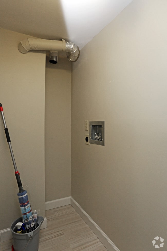 Lyon Homes Apartments & Townhomes Dundalk, MD