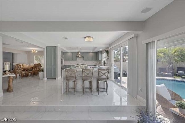 Photo - 442 Staghorn Pass Ave