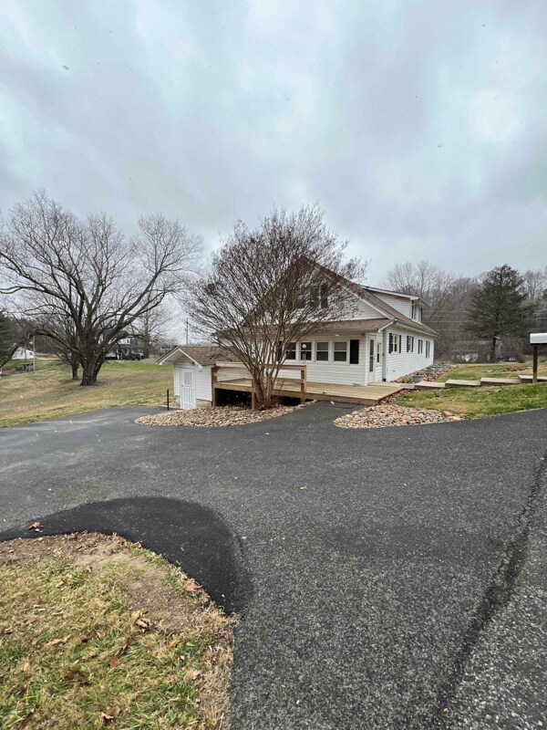 Photo - 1010 Brethren Church Rd