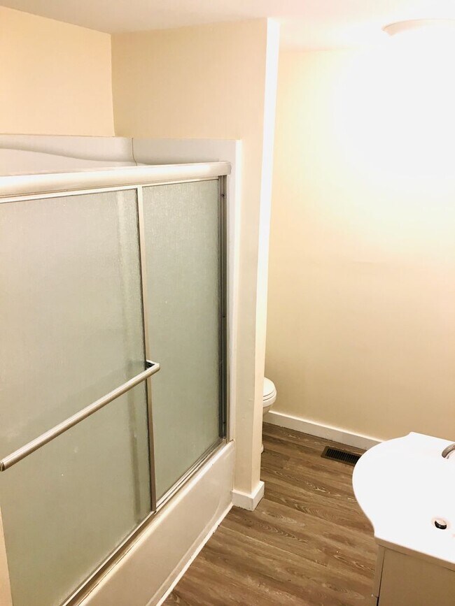 Most Utilities Paid in this cottage house Rental House Rental in