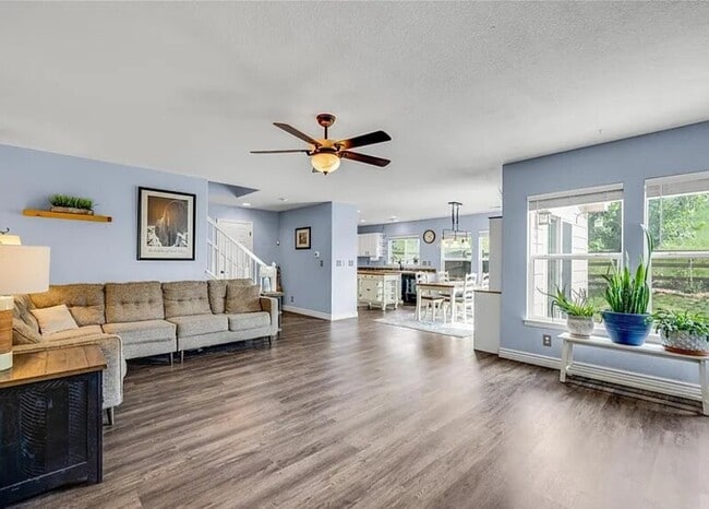 Photo - 5974 Turnstone Pl