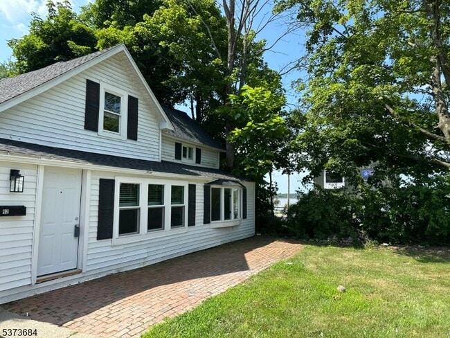 Building Photo - 92 Netcong Rd Rental