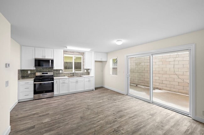 Photo - 215 20th St Unit Lower