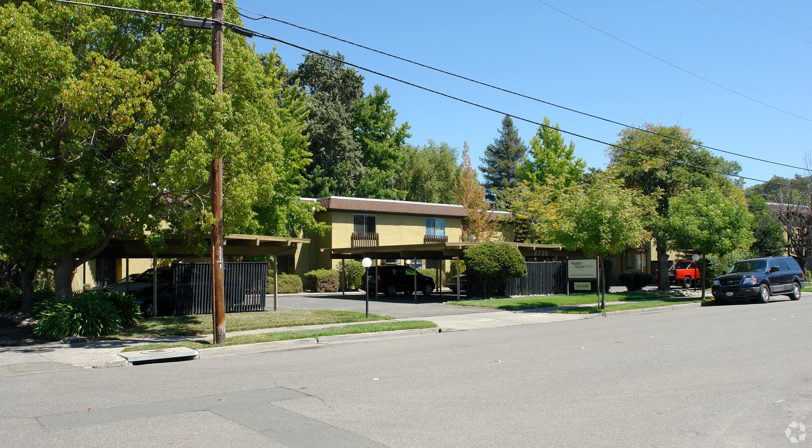 Valley View Apartments - Valley View Apartments