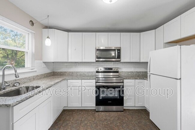 Building Photo - 615 Lynn Haven Ln