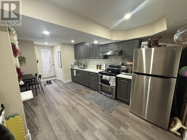 Photo - 92 Robert Parkinson Dr