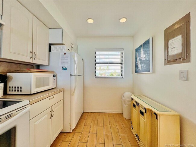 Photo - 9400 S Ocean Dr Unit 202