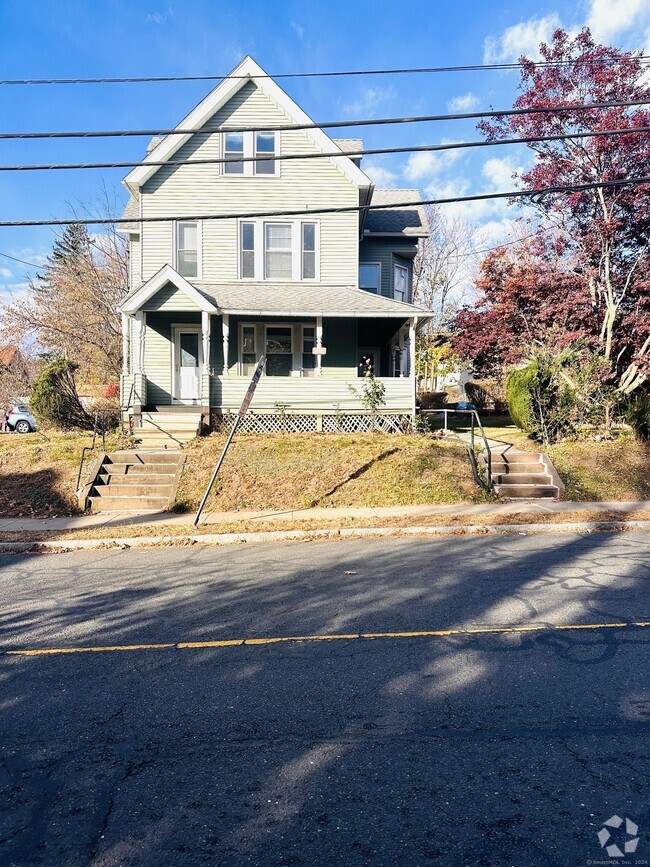 Building Photo - 633 Arch St Rental