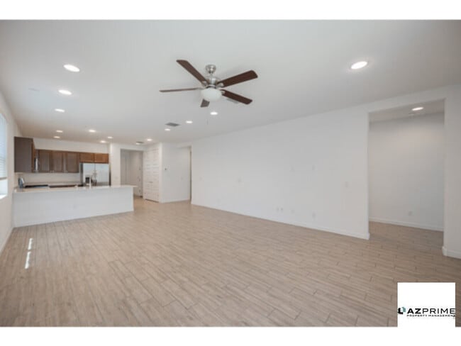 Photo - Stunning 5/3 Waddell House!