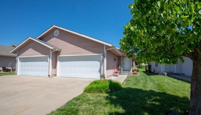 Building Photo - 7304 SW 23rd Ct Rental