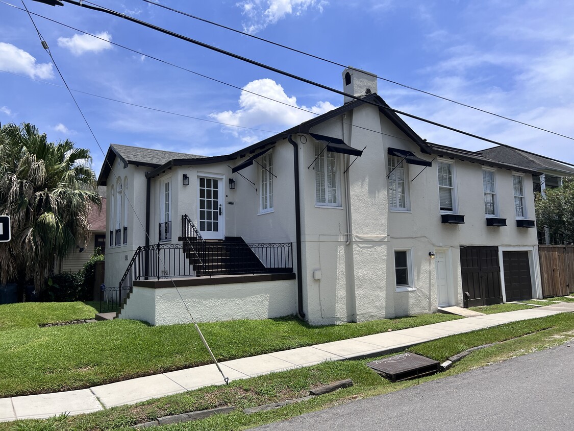 Exterior- enter on Zimple Street - 1101 Dante St (New Orleans, LA)