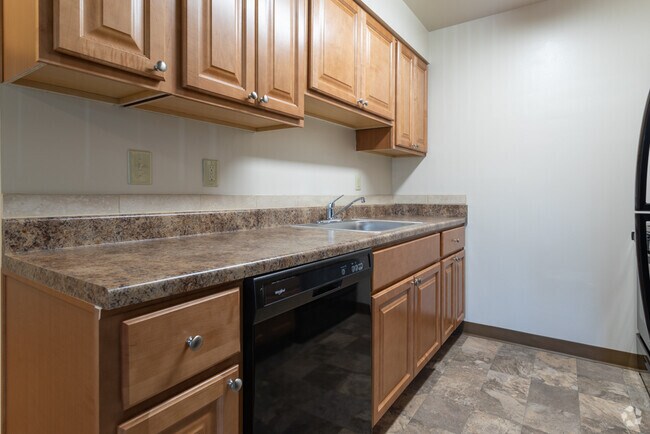 Kitchen - Long Meadows Apartments