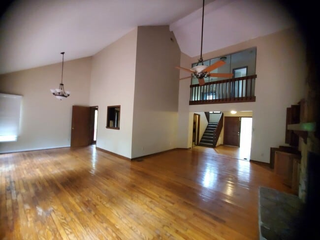 Photo - 3004 Stonehenge Ct