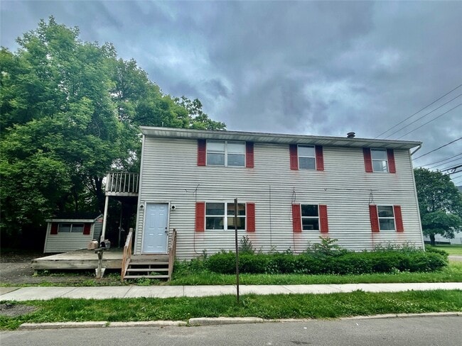 Building Photo - 1701 Watson Blvd Rental