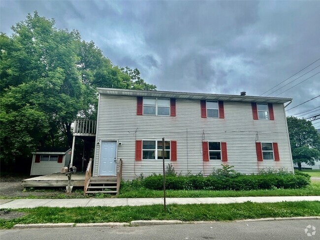 Building Photo - 1701 Watson Blvd Rental