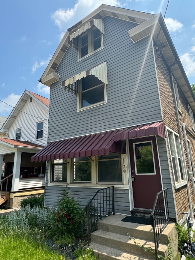Photo - 1720 Constitution Blvd House