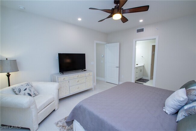 Photo - 262 Indies Dr E Unidad 101