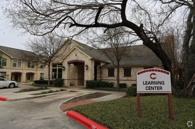 Leasing Center