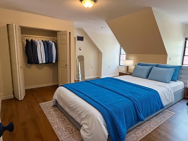 Building Photo - 324 Washington St Unit 301 Rental