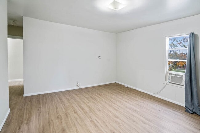 Photo - 1632 Waterloo Rd Unit #3