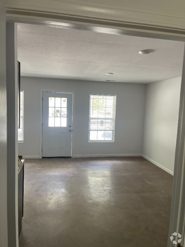 Building Photo - 2753 Brody Ln Rental