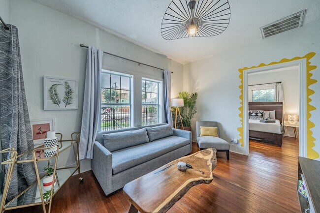 Photo - 441 W 9th St Unit SI ID1575034P