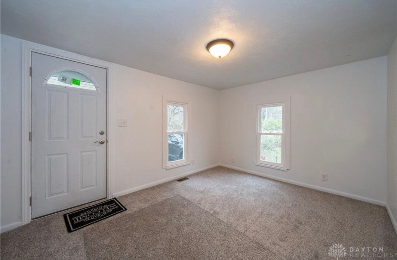Photo - 8504 Meeker Rd