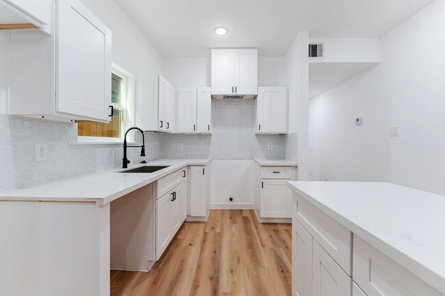 Photo - Stunning Duplex with Garage & Modern Finishes