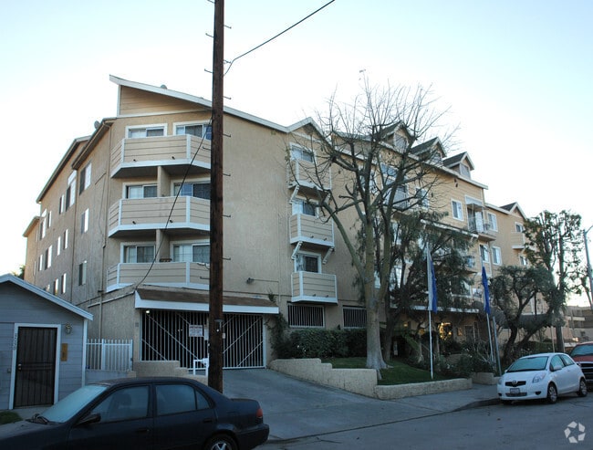 Building Photo - 5050 Klump Ave Rental