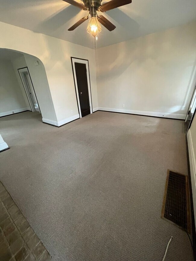 Photo - 1053-1055 W 25th St Unit 1st Floor