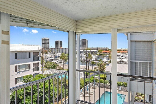 Photo - 155 Yacht Club Dr Unit 405