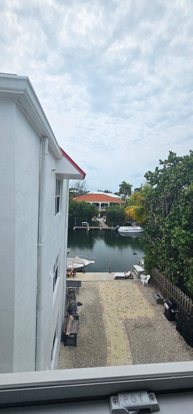 Photo - 605 Sombrero Beach Rd Unidad 303