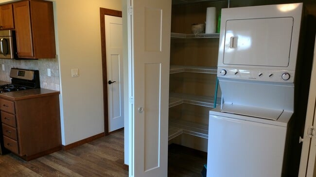 Photo - Post Fall Duplex with 1 car garage