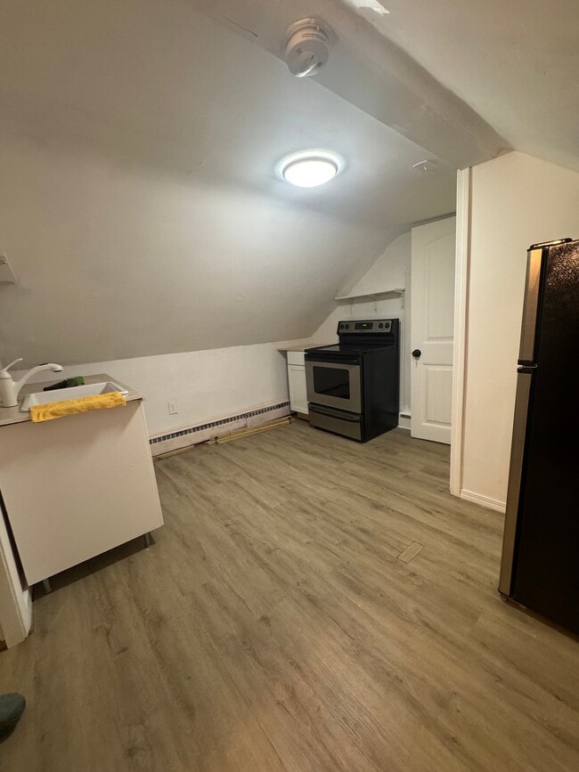 123 Francis Ave Unit 3