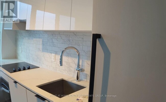 Photo - 252 Church St Unité 2906