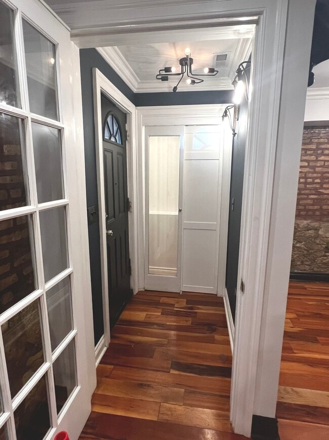 Photo - 2437 N Francisco Ave