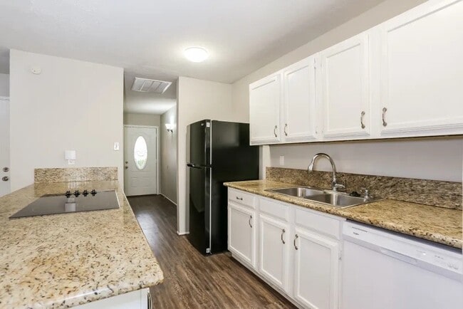 Photo - 6830 Kearney Dr