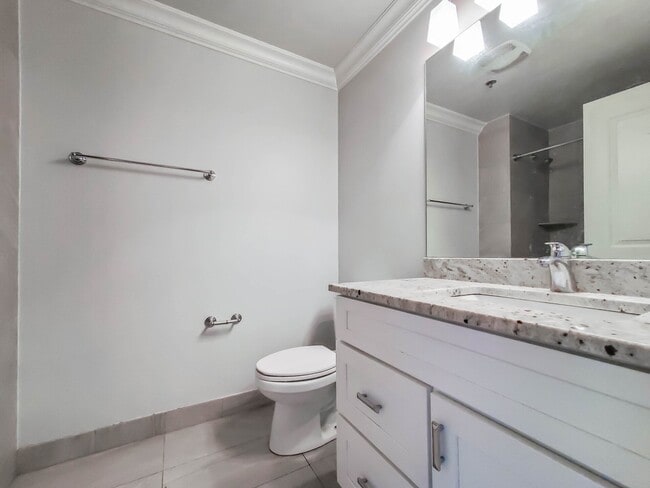 Photo - 1258 W Jackson Blvd Unit 2