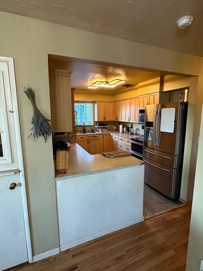 4 Bedroom, 2 Bath home in The Dalles. Rental For Rent in The Dalles, OR