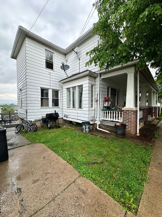 Photo - 369-371 New Grove St Unit 371