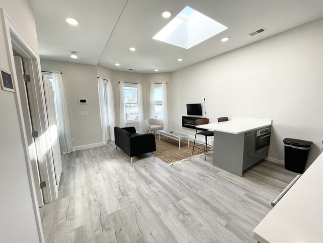 Photo - 23 Newport St Unit 3