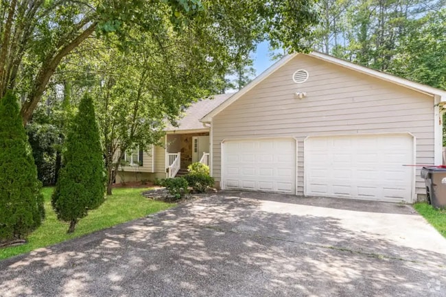 Building Photo - 2700 Candler Ct Rental