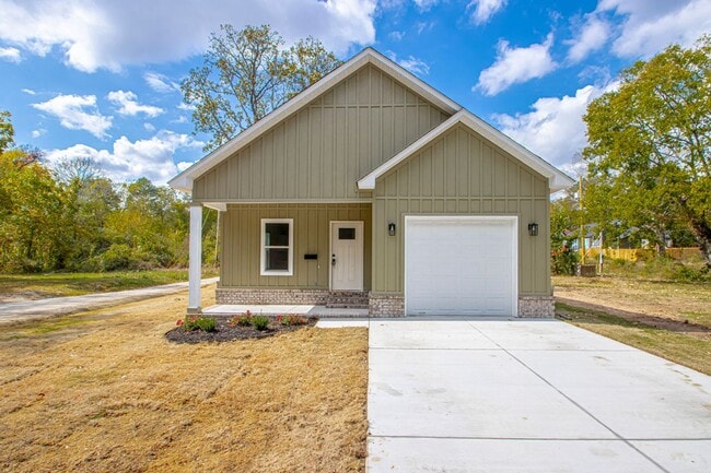 Building Photo - Move-In Ready New Construction Near Downtown & Hospitals!