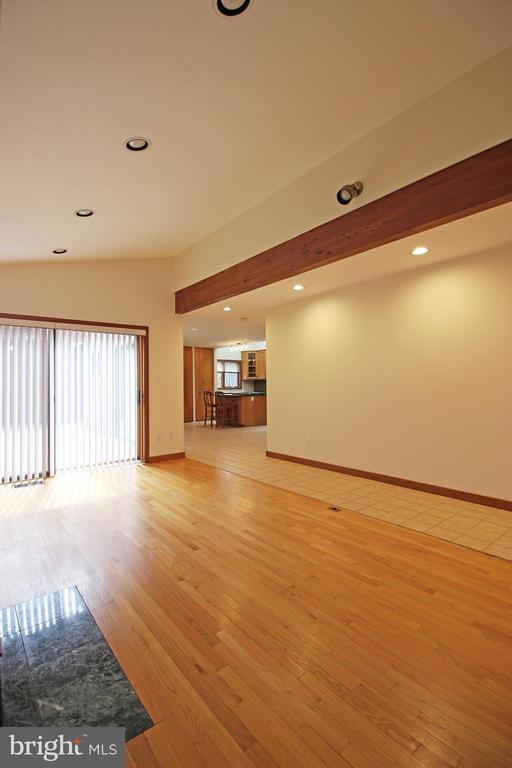 Photo - 6872 Melrose Dr