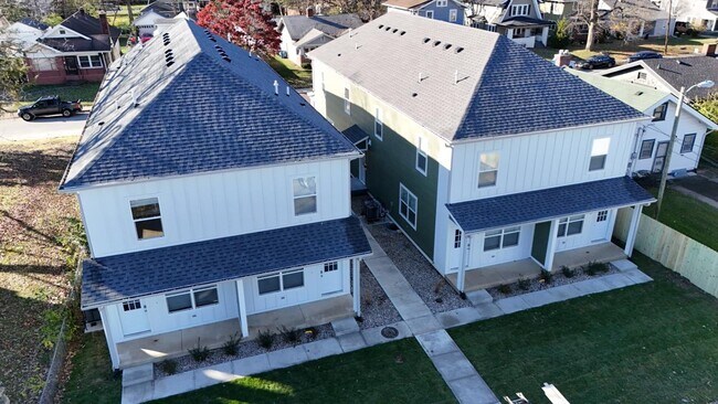 Photo - 3903 Winthrop Ave