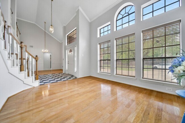 Photo - 6414 Oakburl Ct