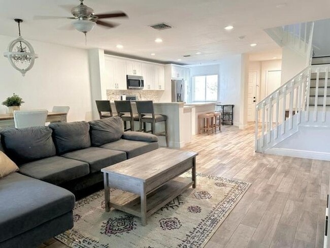 Photo - 6207 Old Court Rd